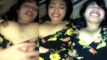 Menjerit Sakit Dientot Dalam Mobil Indo Hot