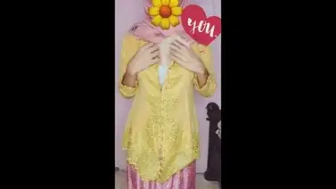 Terciduk Asik Nonton Bareng Berakhir Tumpuk Badan